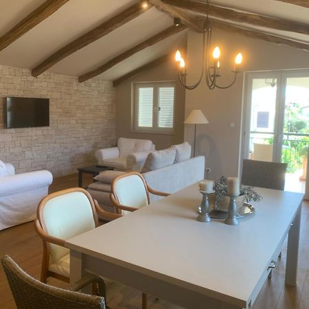 Dachgeschoss-Apartment "Andemi" In Istrien Novigrad Istria Exteriör bild