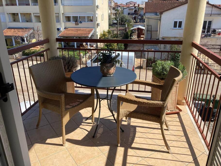 Dachgeschoss-Apartment "Andemi" In Istrien Novigrad Istria Exteriör bild