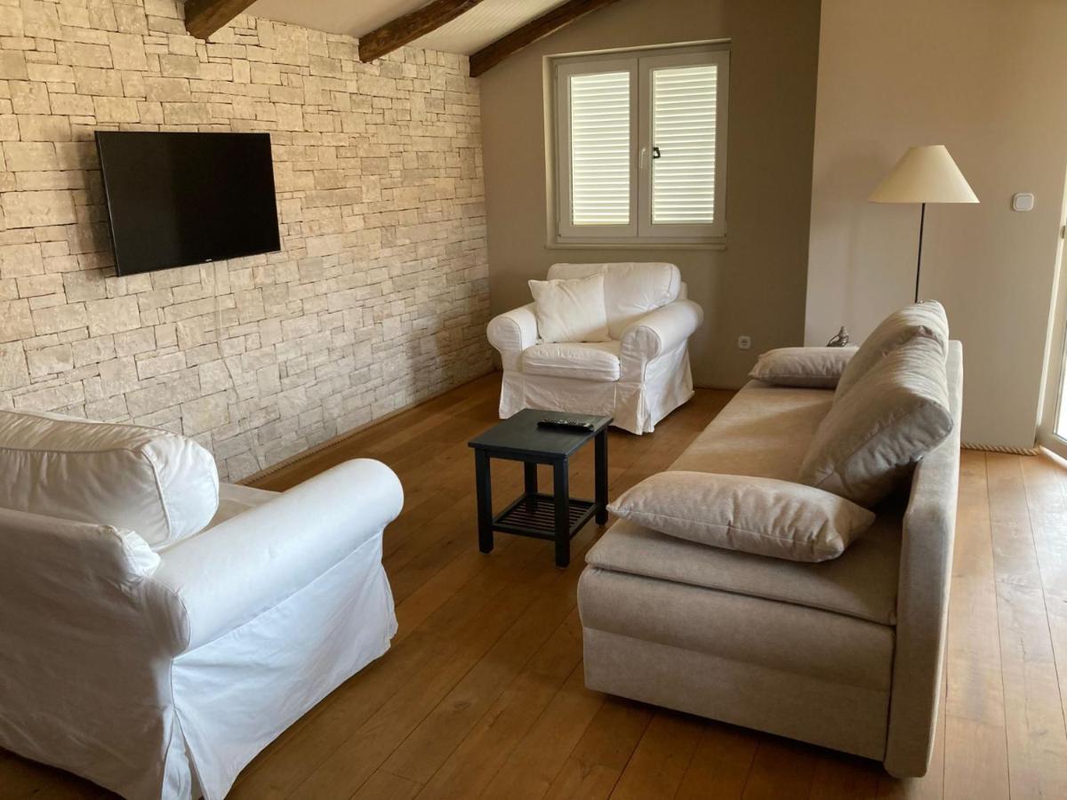 Dachgeschoss-Apartment "Andemi" In Istrien Novigrad Istria Exteriör bild